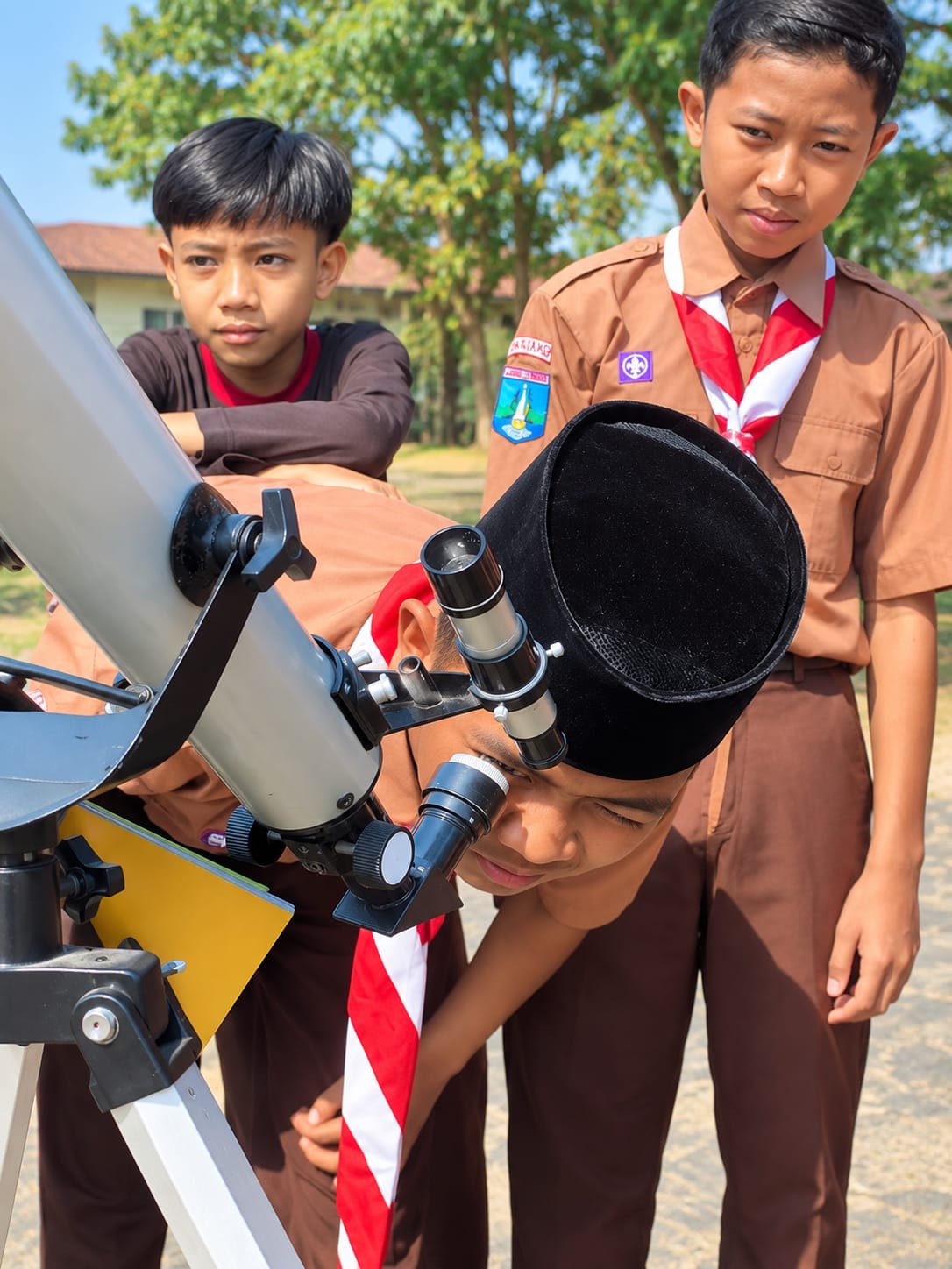 MA Miftahul Midad Gelar Pembelajaran Astronomi di Halaman STIT Miftahul Midad