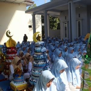 Semarak Maulid Nabi Muhammad SAW, MA Miftahul Midad Gelar Beragam Lomba