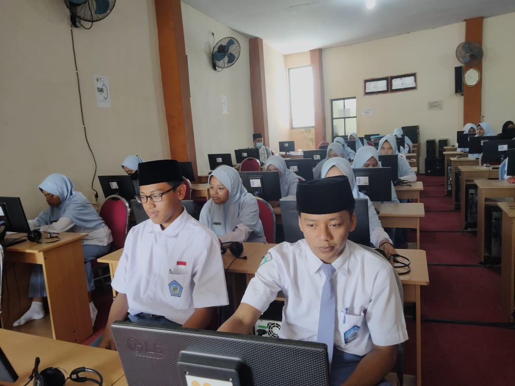 Keseriusaan peserta dalam mengikuti ANBK 2021